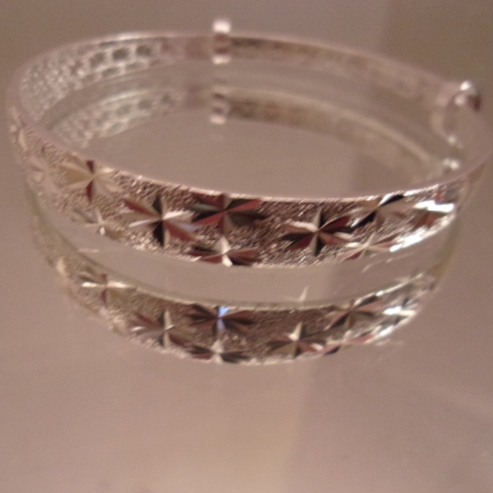NWOT Stamped .925 sterling silver bracelet.